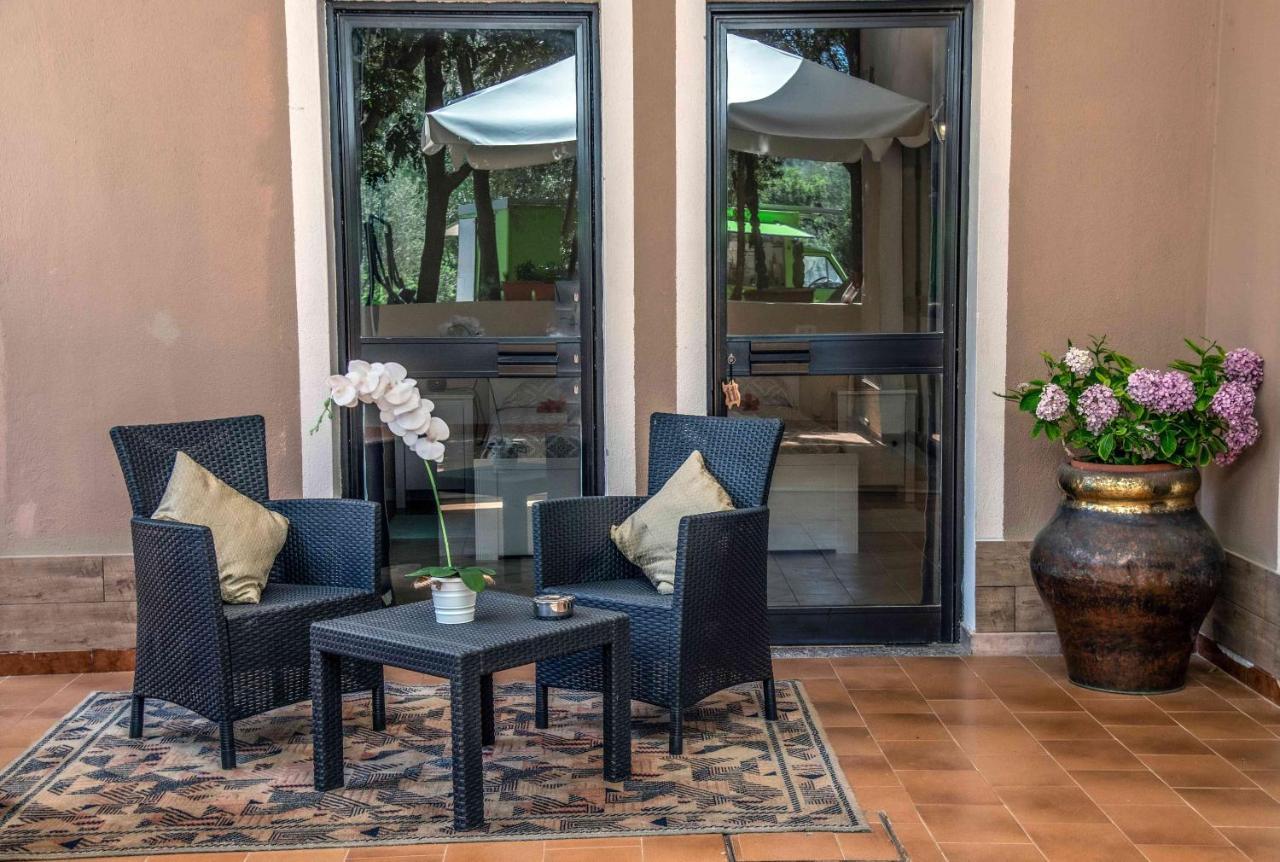 Hotel L'Oleandro Villasimius Kültér fotó