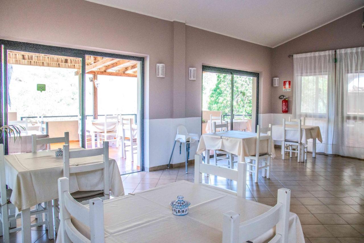 Hotel L'Oleandro Villasimius Kültér fotó