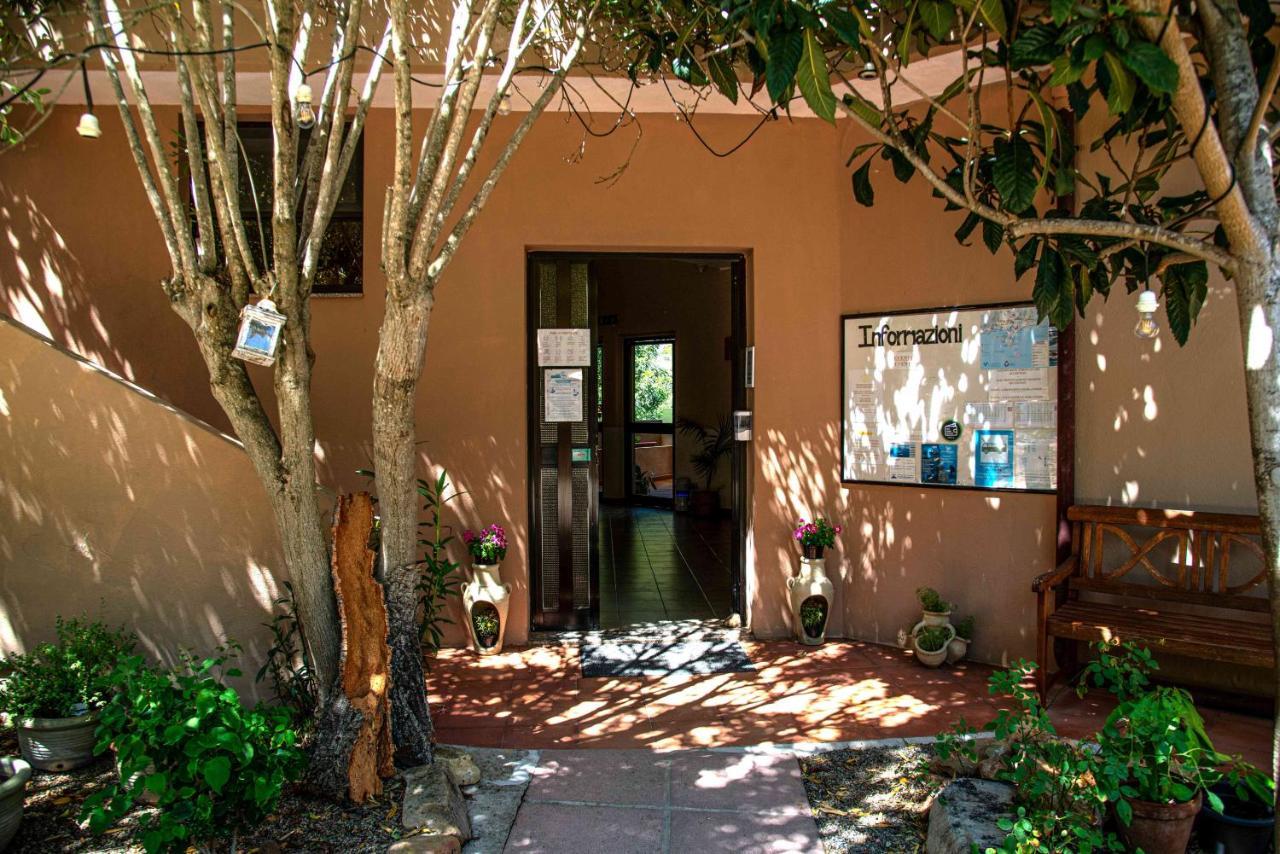 Hotel L'Oleandro Villasimius Kültér fotó